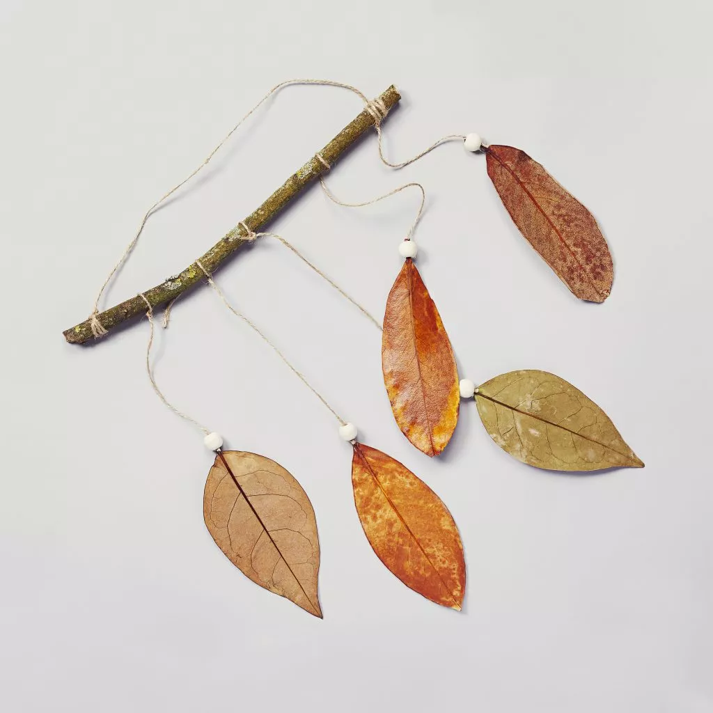 Suspension feuilles d&#039;automne